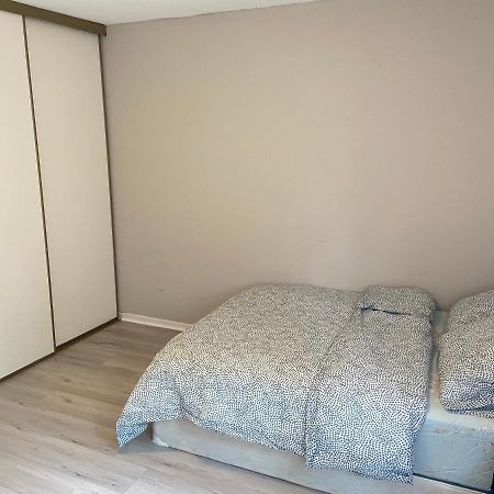 41 Huntsmill Blvd Apartment โตรอนโต ภายนอก รูปภาพ